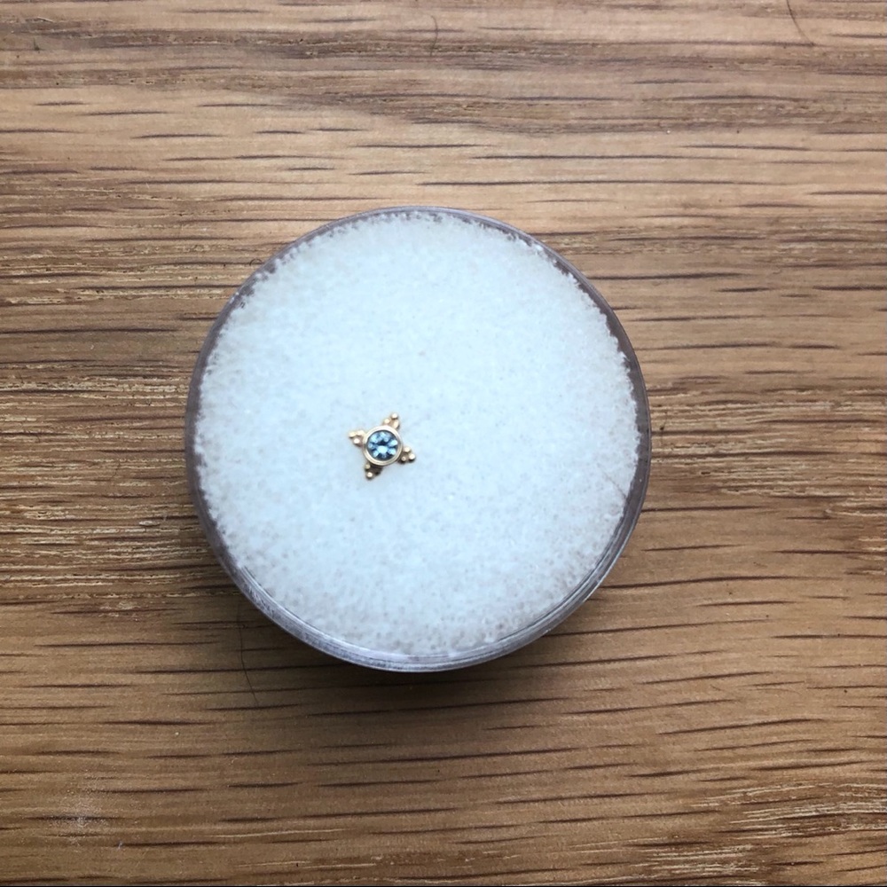 BVLA YG Grey Sapphire Mini Kandy Threadless End